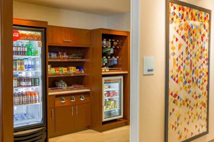 Imagen general del Hotel Holiday Inn Express And Suites Detroit North - Roseville, An Ihg. Foto 2