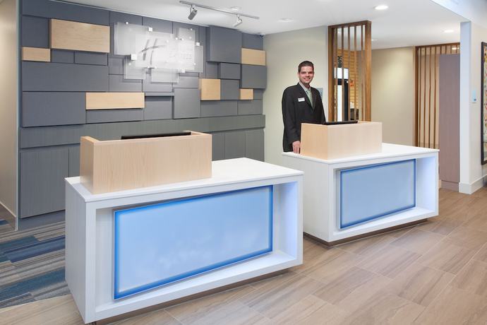 Imagen de los interiores del Hotel Holiday Inn Express And Suites Detroit/sterling Heights, An Ihg. Foto 18