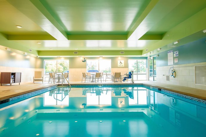 Imagen de la piscina del Hotel Holiday Inn Express And Suites Eagan - Minneapolis Area, An Ihg. Foto 19