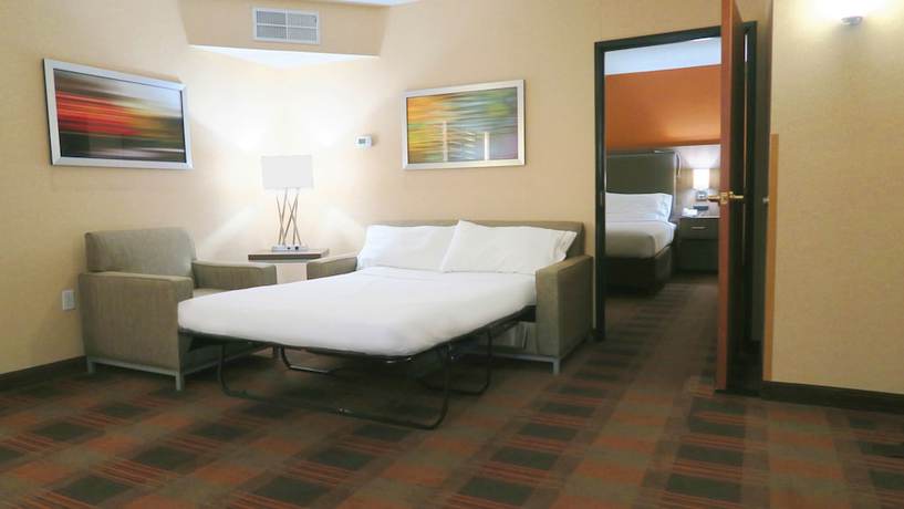 Imagen de la habitación del Hotel Holiday Inn Express And Suites Elk Grove Central - Hwy 99, An Ihg. Foto 3