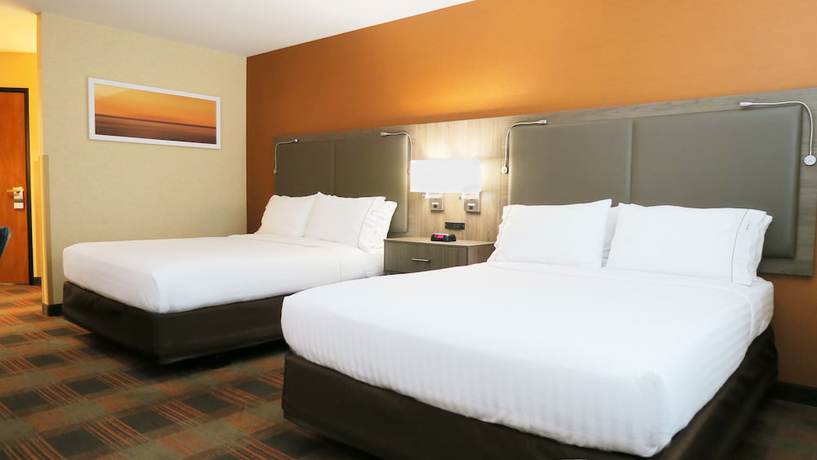 Imagen de la habitación del Hotel Holiday Inn Express And Suites Elk Grove Central - Hwy 99, An Ihg. Foto 5
