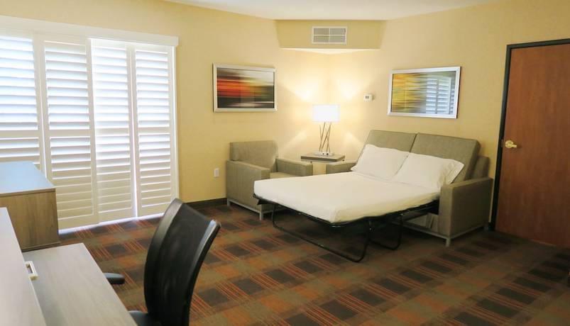 Imagen de la habitación del Hotel Holiday Inn Express And Suites Elk Grove Central - Hwy 99, An Ihg. Foto 7
