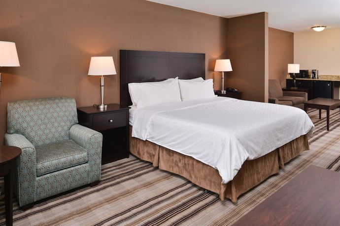 Imagen de la habitación del Hotel Holiday Inn Express And Suites Emporia Northwest, An Ihg. Foto 3