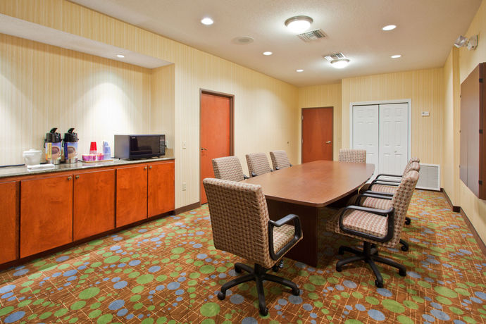 Imagen de los interiores del Hotel Holiday Inn Express And Suites Enterprise. Foto 11