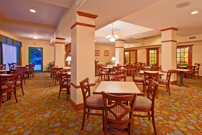 Imagen de los interiores del Hotel Holiday Inn Express And Suites Enterprise. Foto 14