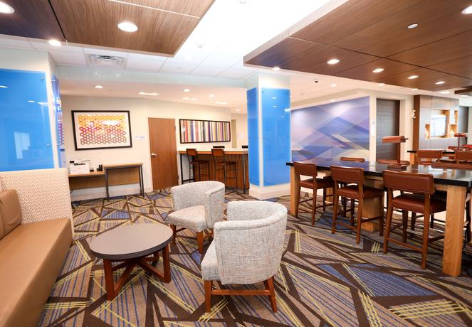 Imagen de los interiores del Hotel Holiday Inn Express And Suites Forney, an IHG. Foto 18