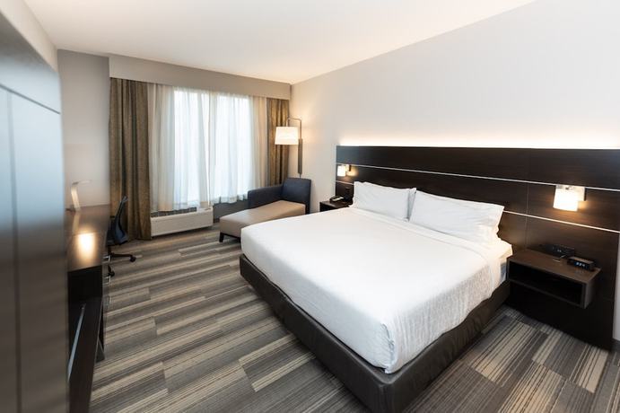 Imagen de la habitación del Hotel Holiday Inn Express And Suites Franklin - Berry Farms, An Ihg. Foto 7