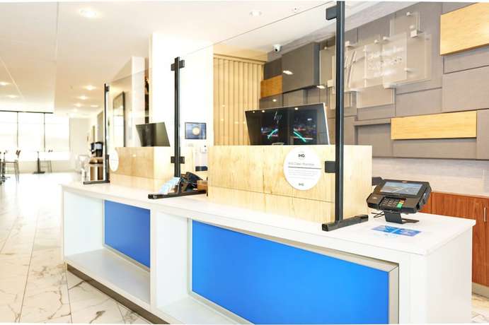 Imagen de los interiores del Hotel Holiday Inn Express And Suites Franklin - Berry Farms, An Ihg. Foto 17