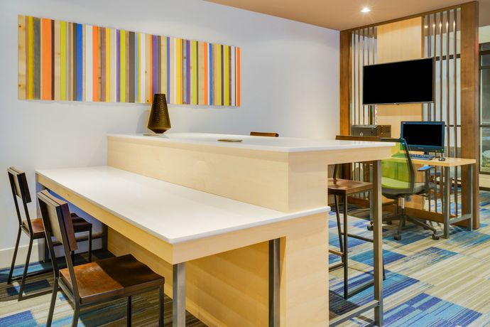 Imagen de los interiores del Hotel Holiday Inn Express And Suites Ft. Washington - Philadelphia, An Ihg. Foto 17
