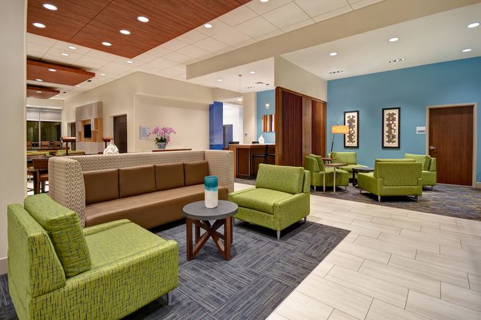 Imagen de los interiores del Hotel Holiday Inn Express And Suites Galveston Beach, an IHG. Foto 18