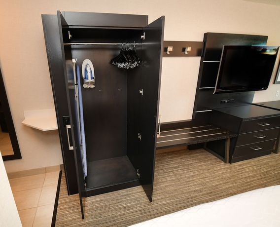 Imagen de la habitación del Hotel Holiday Inn Express And Suites Grand Forks, An Ihg. Foto 7