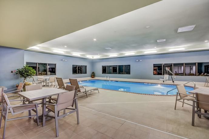 Imagen de la piscina del Hotel Holiday Inn Express And Suites Greenville Airport, An Ihg. Foto 18