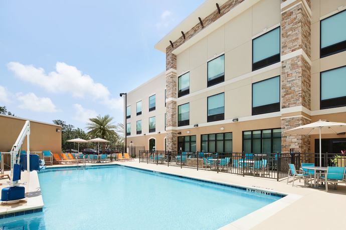 Imagen de la piscina del Hotel Holiday Inn Express And Suites Gulf Breeze - Pensacola Area. Foto 20