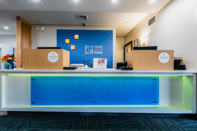 Imagen de los interiores del Hotel Holiday Inn Express And Suites Hamburg, An Ihg. Foto 18