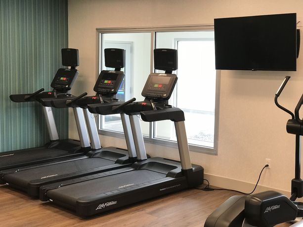 Imagen de los interiores del Hotel Holiday Inn Express And Suites Hannibal - Medical Center, an IHG. Foto 16
