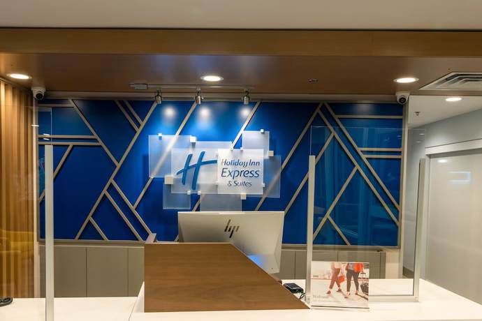 Imagen de los interiores del Hotel Holiday Inn Express And Suites Harrisonburg University Area, An Ihg. Foto 15