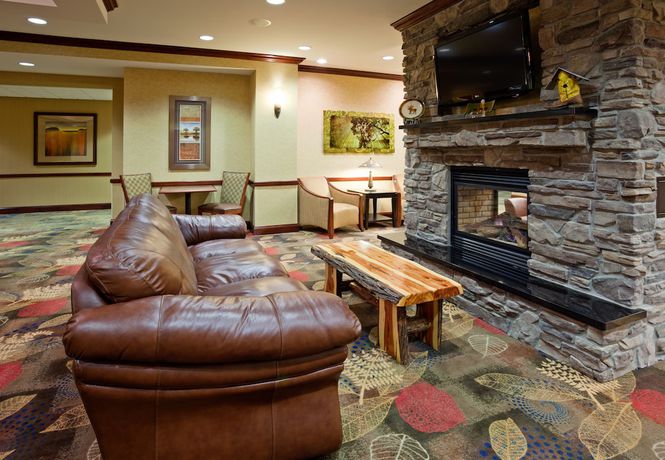 Imagen de los interiores del Hotel Holiday Inn Express And Suites Helena, An Ihg. Foto 15