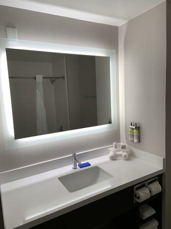 Imagen de la habitación del Hotel Holiday Inn Express And Suites Hermosa Beach, An Ihg. Foto 8