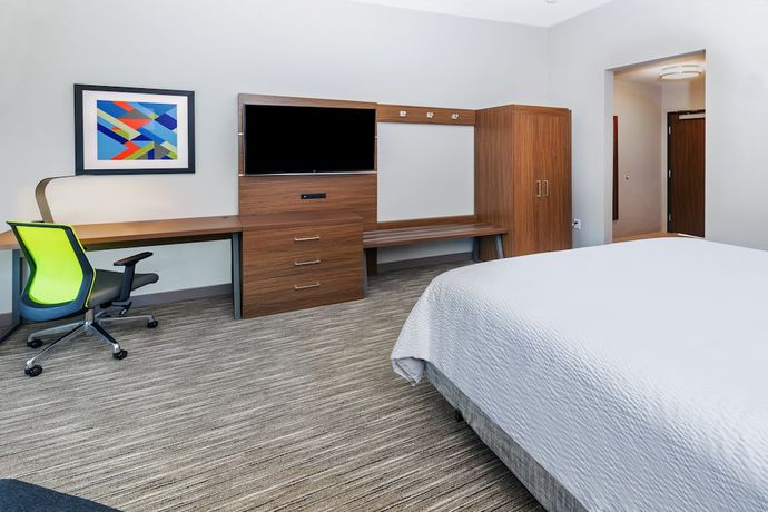 Imagen de la habitación del Hotel Holiday Inn Express And Suites Houston - N Downtown, An Ihg. Foto 10