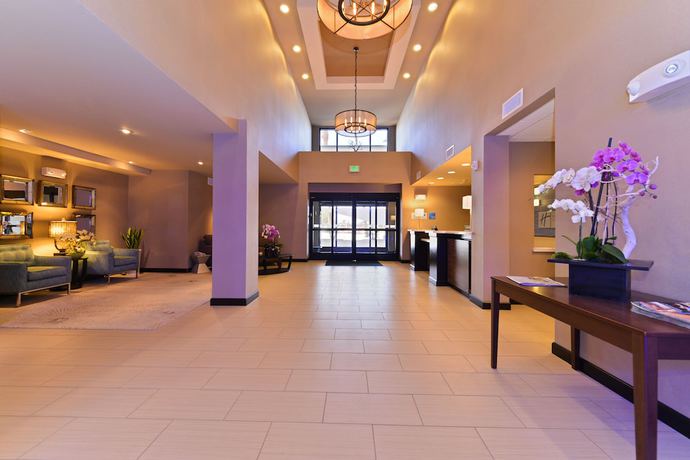 Imagen de los interiores del Hotel Holiday Inn Express And Suites Indio - Coachella Valley, An Ihg. Foto 13