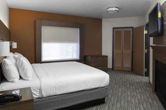 Imagen de la habitación del Hotel Holiday Inn Express And Suites Interstate 90, An Ihg. Foto 17
