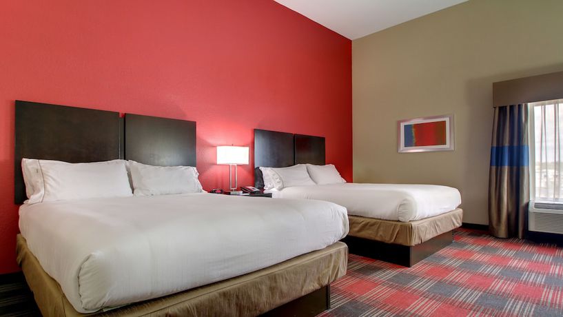 Imagen de la habitación del Hotel Holiday Inn Express And Suites Jackson Downtown - Coliseum, An Ihg. Foto 6