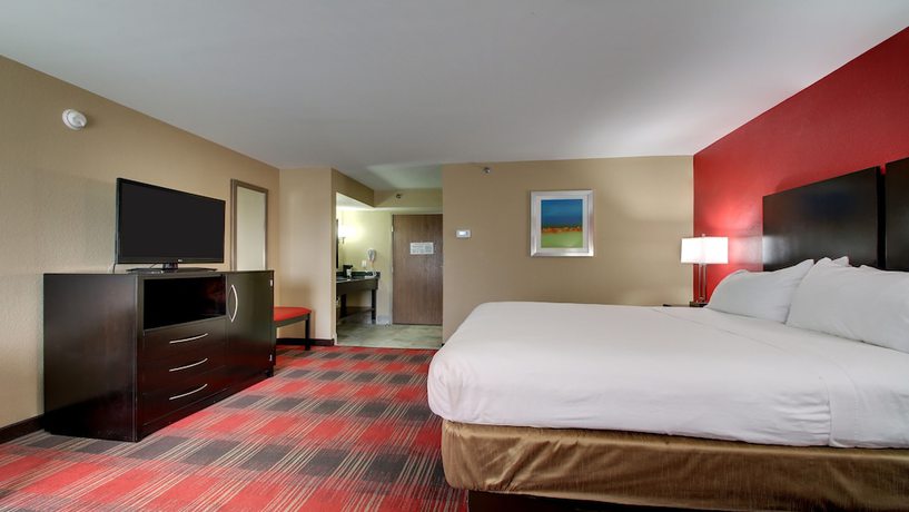 Imagen de la habitación del Hotel Holiday Inn Express And Suites Jackson Downtown - Coliseum, An Ihg. Foto 8