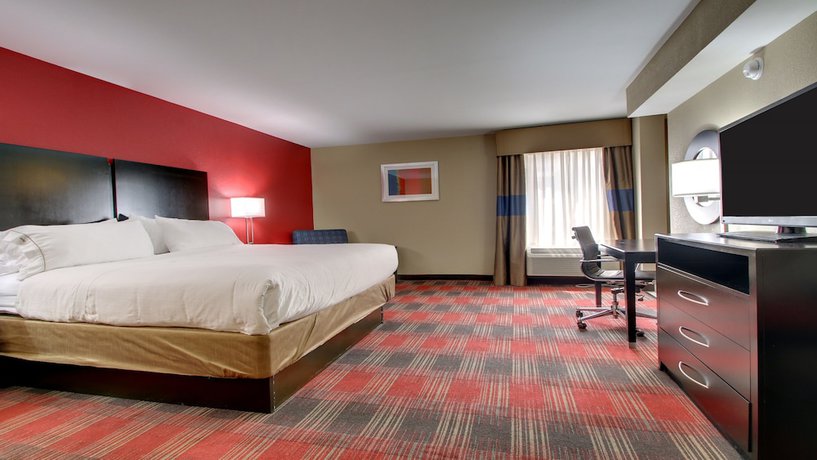 Imagen de la habitación del Hotel Holiday Inn Express And Suites Jackson Downtown - Coliseum, An Ihg. Foto 9