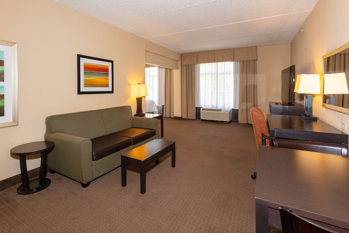 Imagen de la habitación del Hotel Holiday Inn Express And Suites Jacksonville Airport, An Ihg. Foto 15