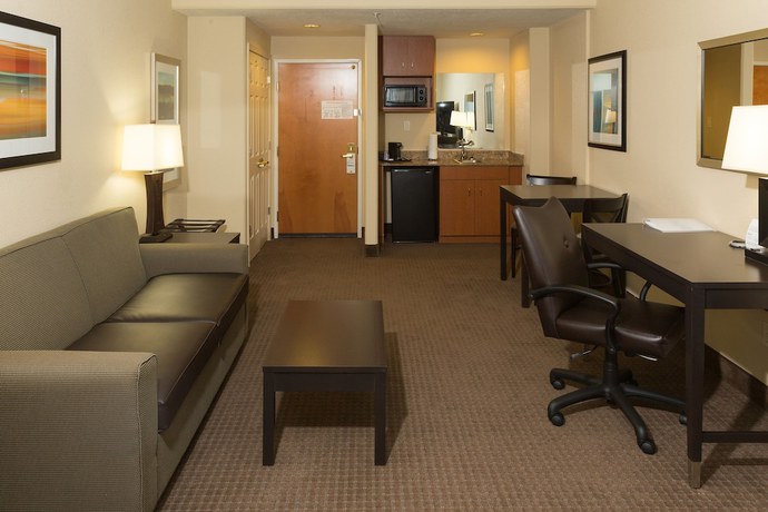 Imagen de la habitación del Hotel Holiday Inn Express And Suites Jacksonville Airport, An Ihg. Foto 20