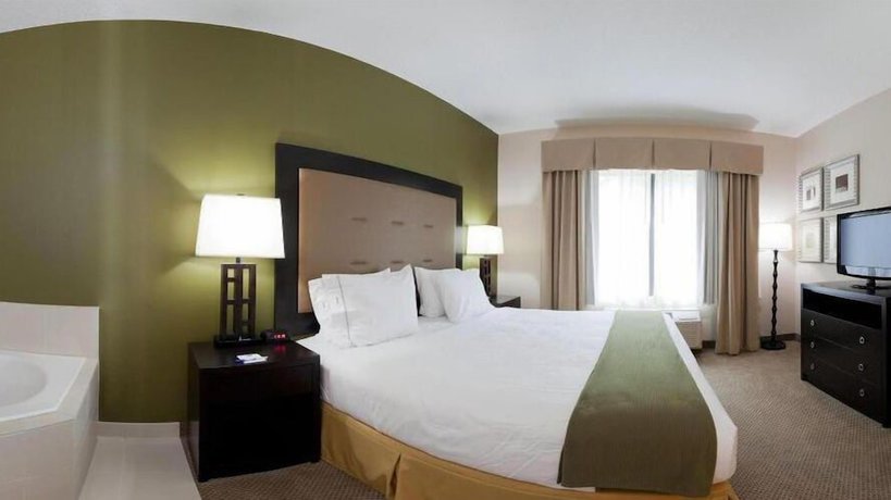Imagen de la habitación del Hotel Holiday Inn Express And Suites Jacksonville-mayport/beach, An Ihg. Foto 9