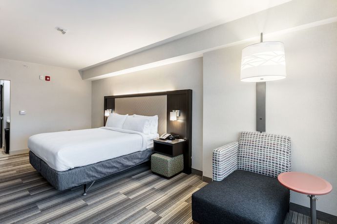 Imagen de la habitación del Hotel Holiday Inn Express And Suites Jersey City North - Hoboken, An Ihg. Foto 3