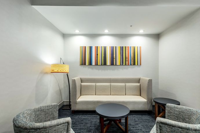 Imagen de los interiores del Hotel Holiday Inn Express And Suites Jersey City North - Hoboken, An Ihg. Foto 17
