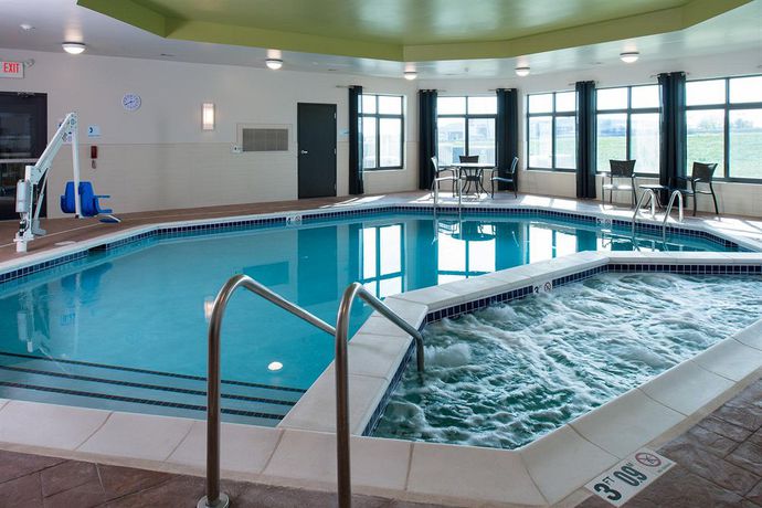 Imagen general del Hotel Holiday Inn Express And Suites Kansas City Airport. Foto 1