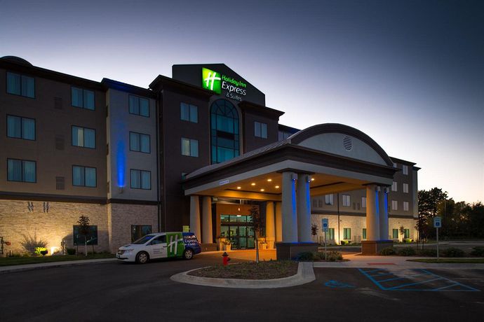 Imagen de los interiores del Hotel Holiday Inn Express And Suites Kansas City Airport. Foto 15