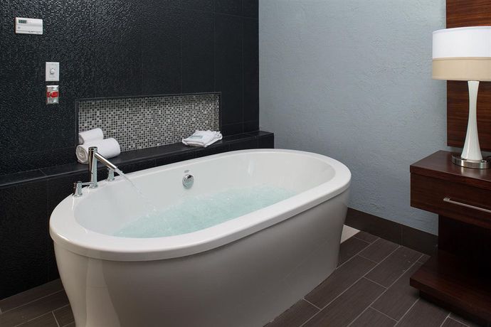Imagen general del Hotel Holiday Inn Express And Suites Kansas City Airport. Foto 2