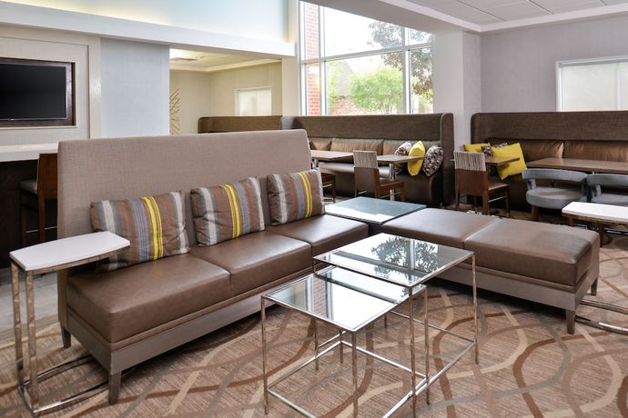 Imagen de los interiores del Hotel Holiday Inn Express And Suites Lafayette, An Ihg. Foto 17