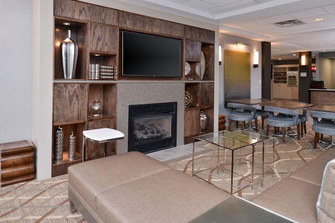 Imagen de los interiores del Hotel Holiday Inn Express And Suites Lafayette, An Ihg. Foto 18