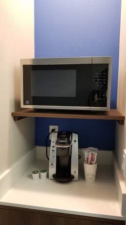 Imagen de la habitación del Hotel Holiday Inn Express And Suites Lake Forest, An Ihg. Foto 5