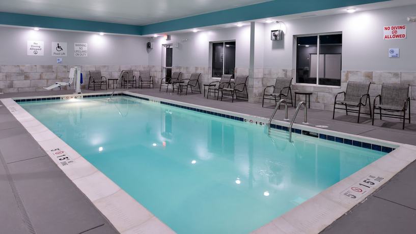 Imagen de la piscina del Hotel Holiday Inn Express And Suites Lexington Midtown - I-75, An Ihg. Foto 20