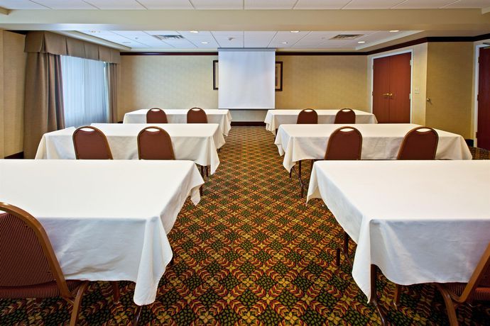 Imagen de la habitación del Hotel Holiday Inn Express And Suites Lexington-dow. Foto 5