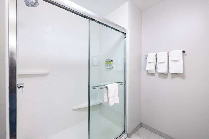 Imagen de la habitación del Hotel Holiday Inn Express And Suites Lincoln Downtown , An Ihg. Foto 19