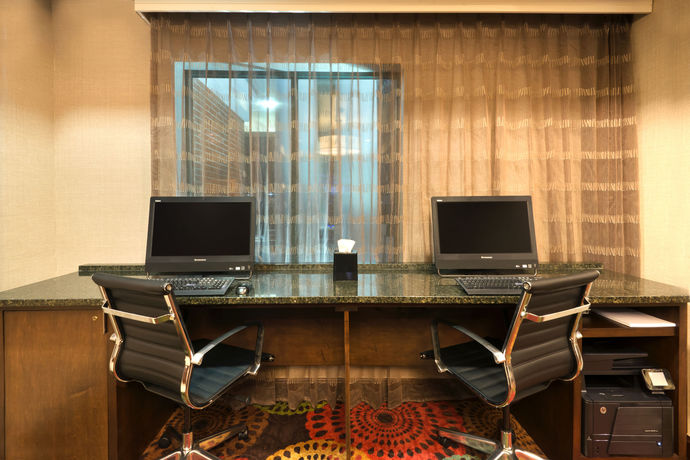 Imagen de la piscina del Hotel Holiday Inn Express And Suites Little Rock-west. Foto 15