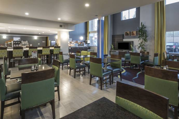 Imagen del bar/restaurante del Hotel Holiday Inn Express And Suites Livermore, An Ihg. Foto 5