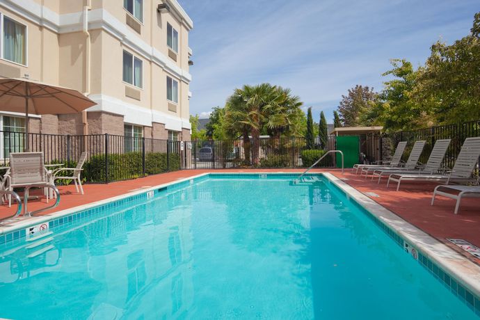 Imagen de la piscina del Hotel Holiday Inn Express And Suites Livermore, An Ihg. Foto 20