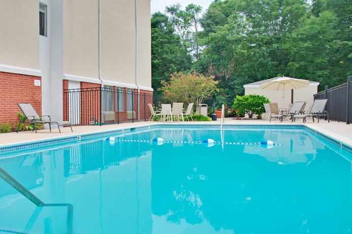 Imagen de la piscina del Hotel Holiday Inn Express And Suites Livingston, An Ihg. Foto 20