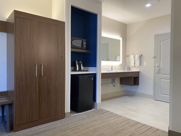 Imagen de la habitación del Hotel Holiday Inn Express And Suites Mountain View Silicon Valley, An Ihg. Foto 15