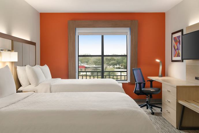 Imagen de la habitación del Hotel Holiday Inn Express And Suites Mt. Pleasant, An Ihg. Foto 11