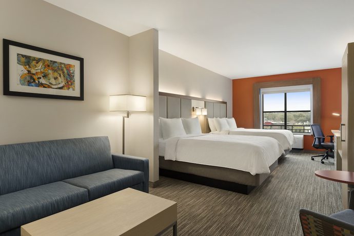 Imagen de la habitación del Hotel Holiday Inn Express And Suites Mt. Pleasant, An Ihg. Foto 13