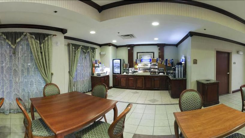 Imagen de los interiores del Hotel Holiday Inn Express And Suites Murphy, An Ihg. Foto 19